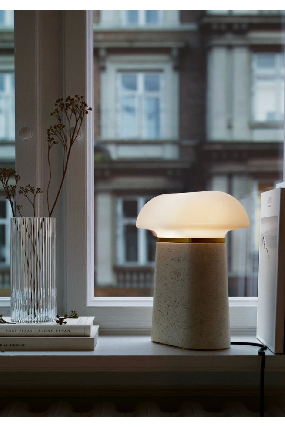 Glass Shade Table Lamp | WOUD Nova | OROA.com