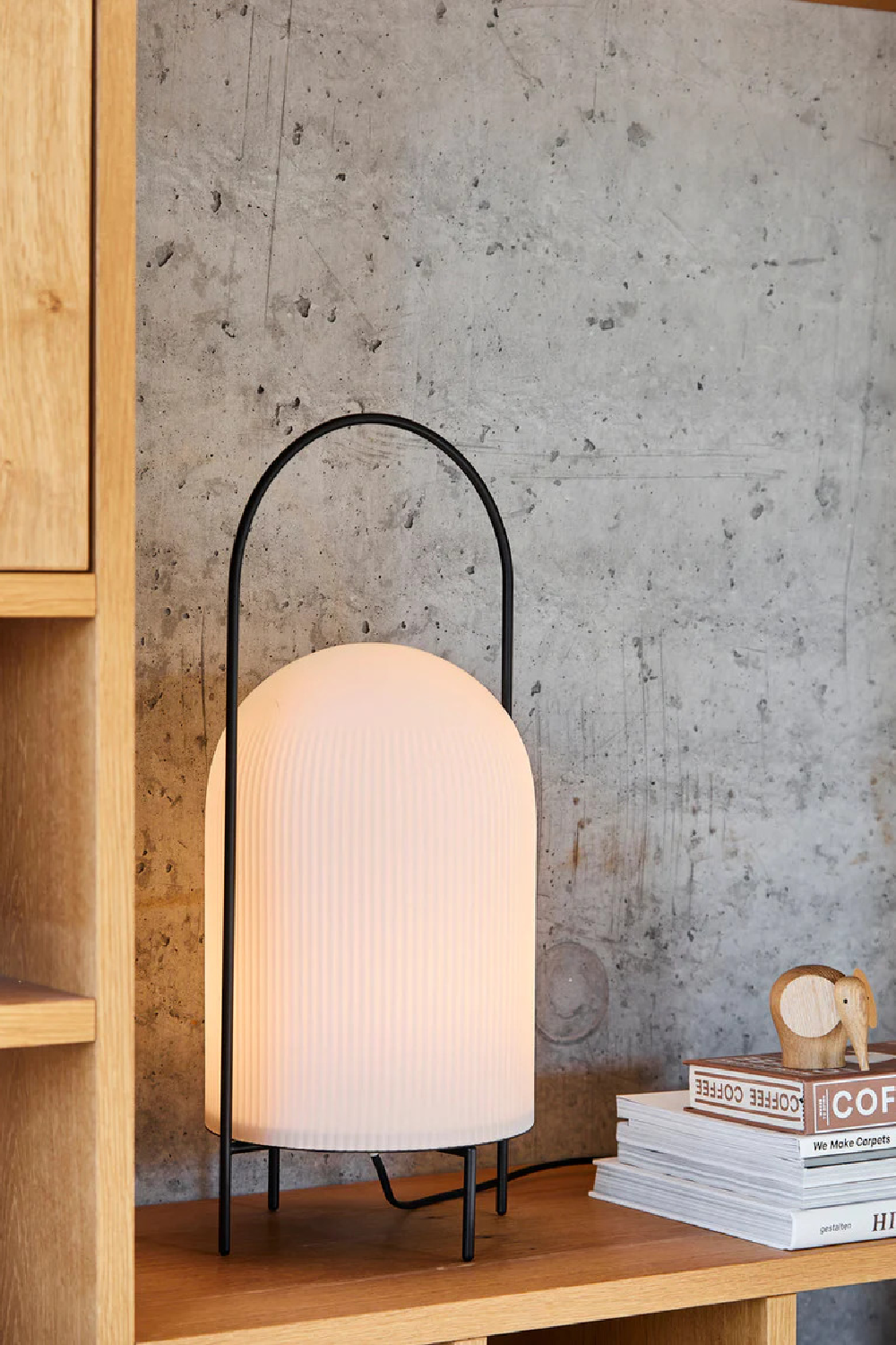 White Glass Contemporary Table Lamp | WOUD Ghost | OROA.com