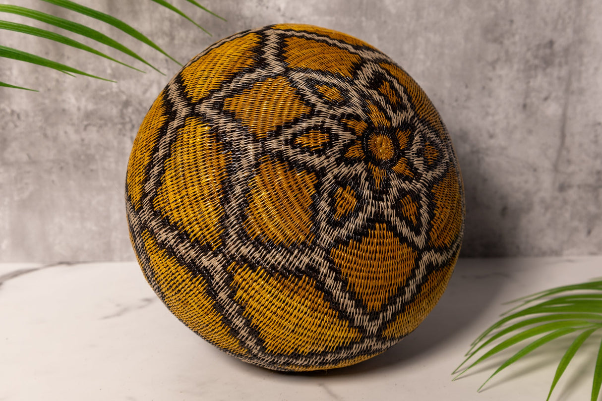 Golden Diamond Netting Rainforest Basket