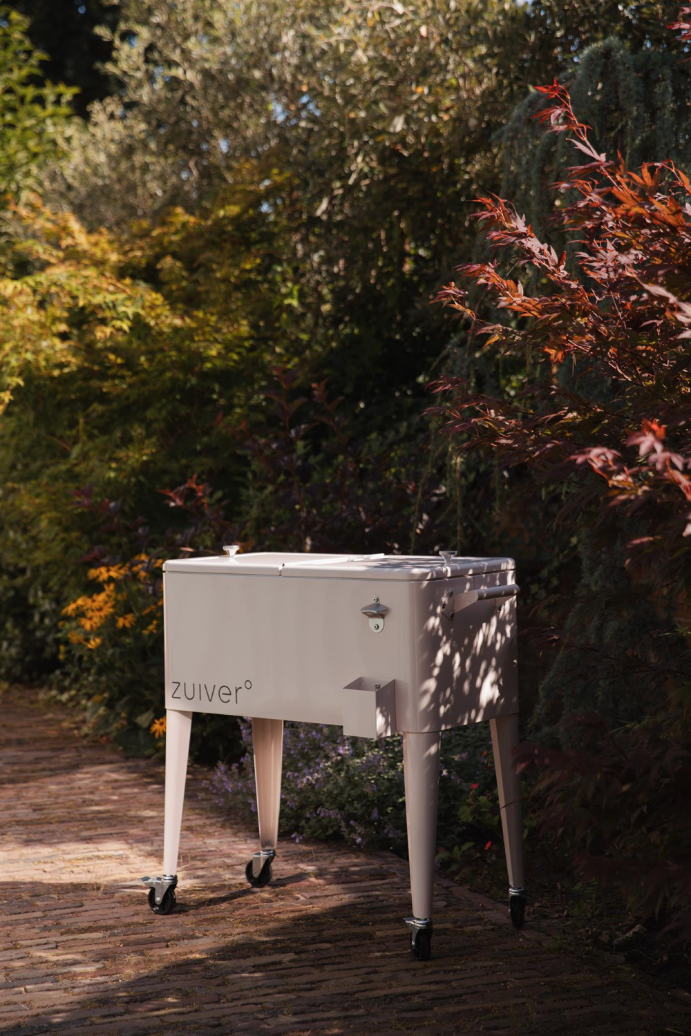 Wheeled Steel Cooler | Oroa.com
