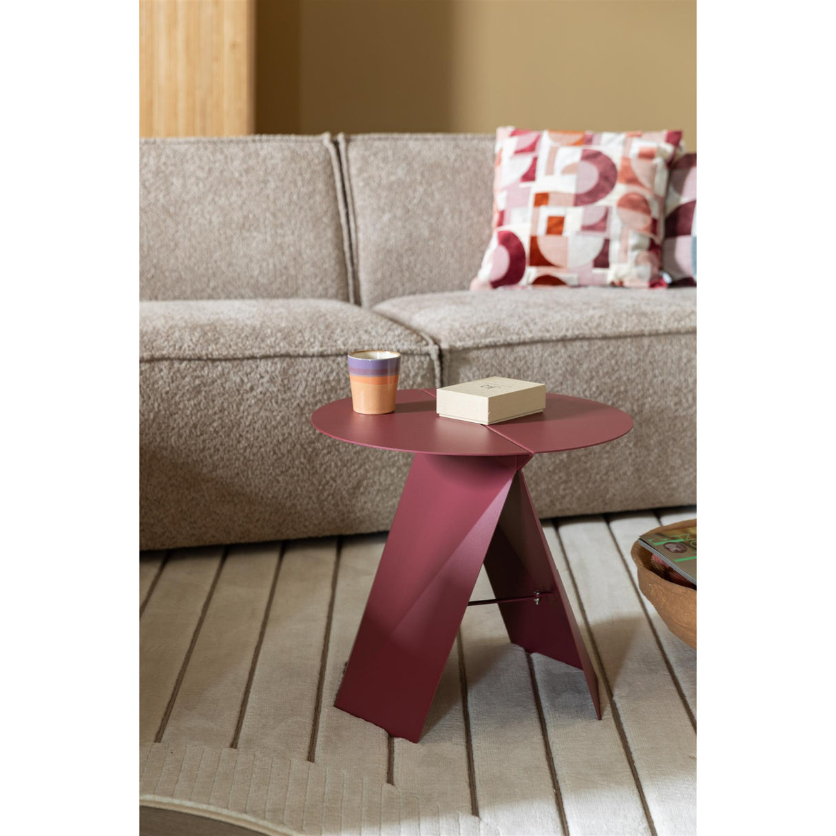 Modern furniture - Origami-Inspired Side Table - www.oroa.com | Oroa.com