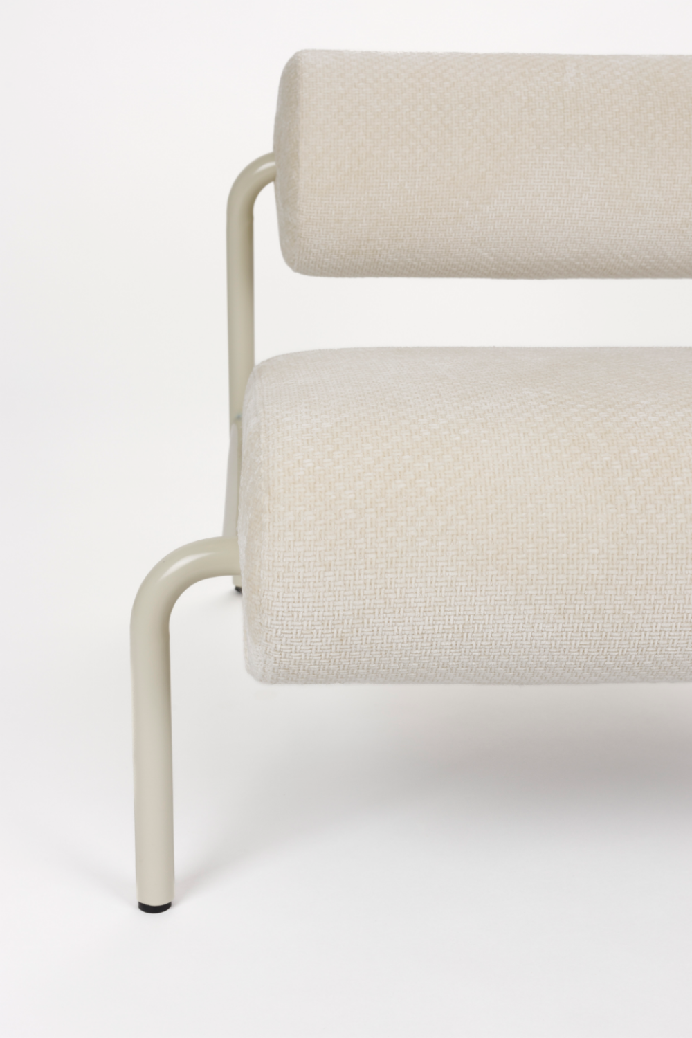 Cylindrical Back Lounge Chair | Zuiver Lekima | OROA.com