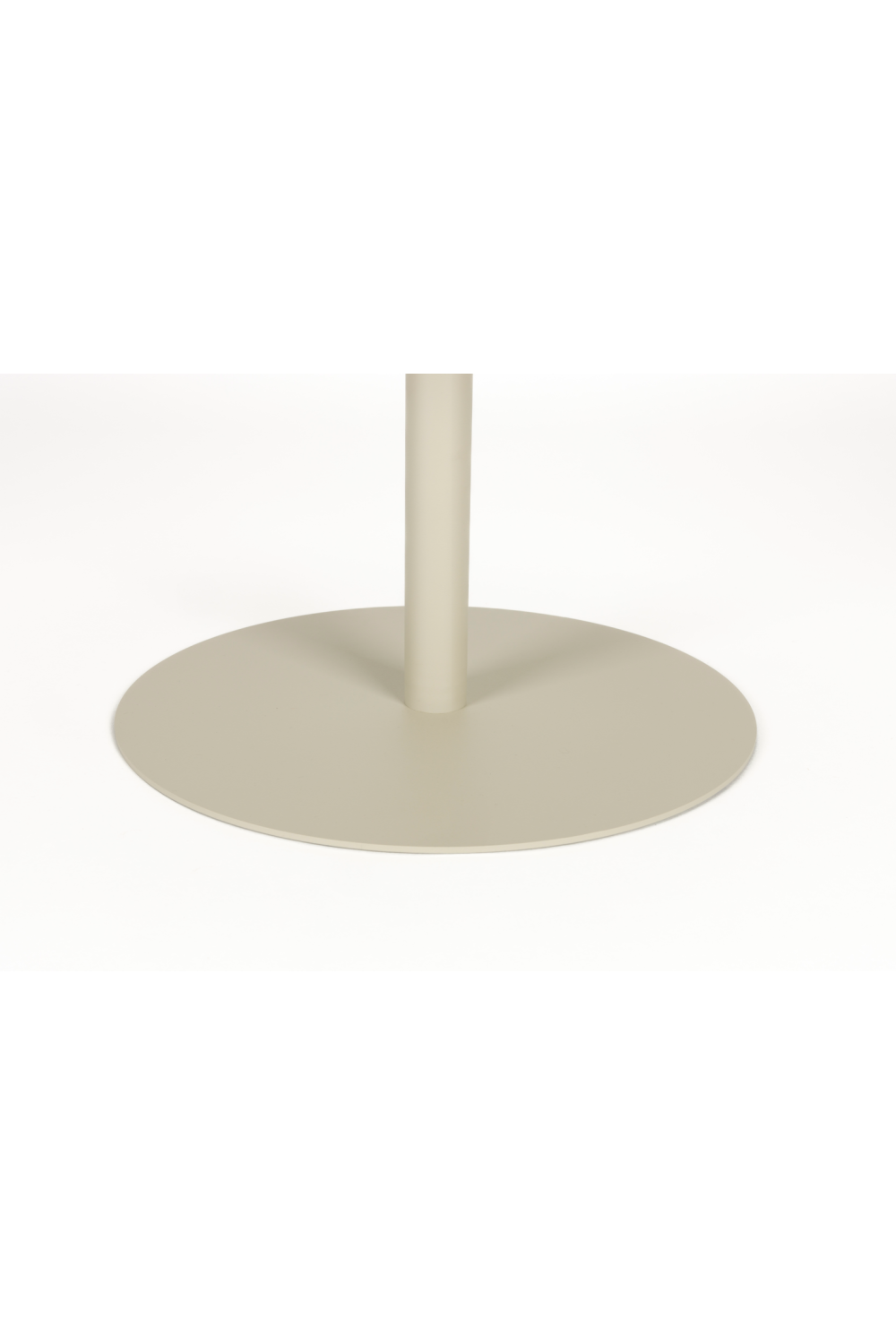 Pedestal Round Outdoor Coffee Table | Zuiver Snow | OROA.com