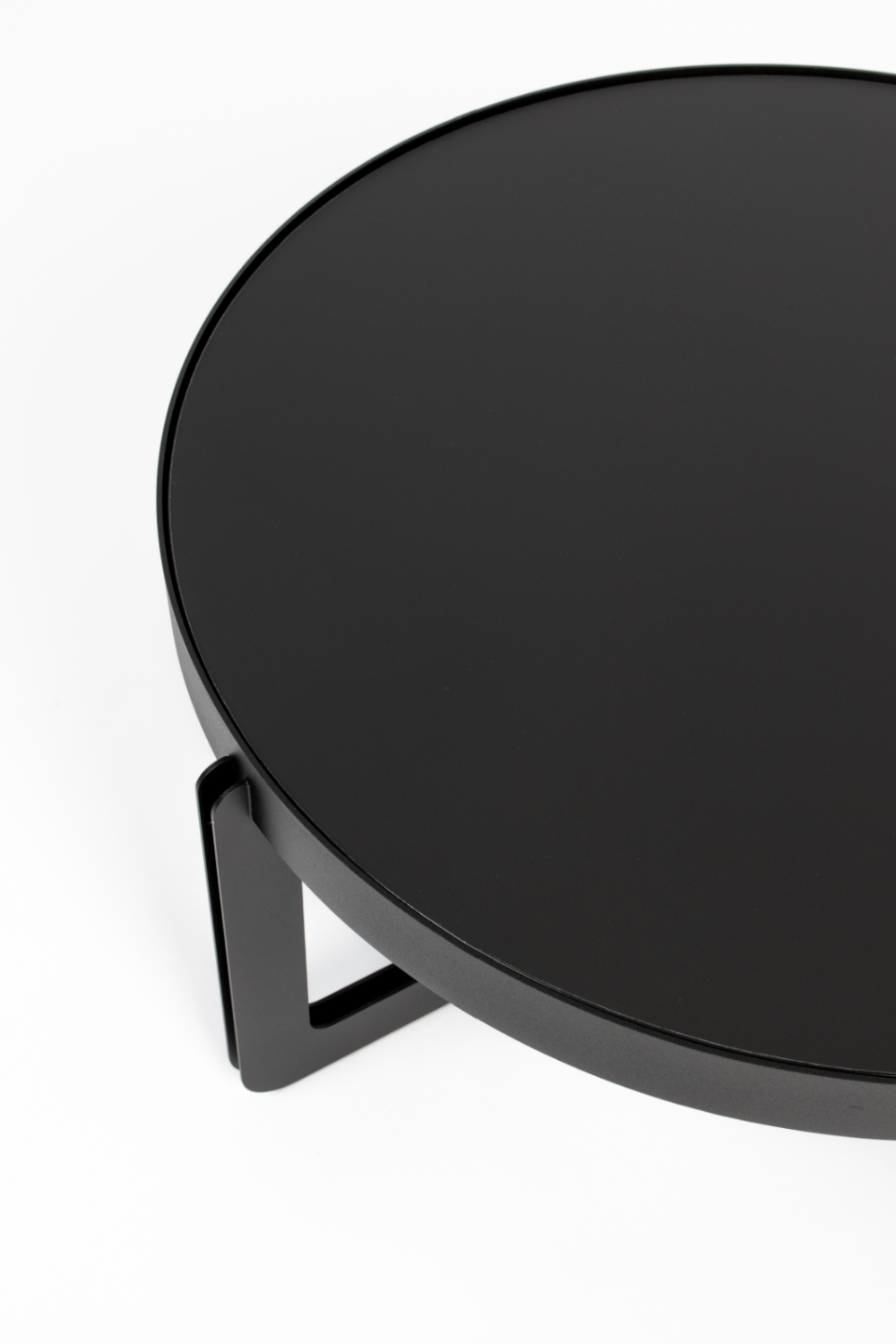 Crossed-Base Coffee Table | Zuiver Centre | OROA.com