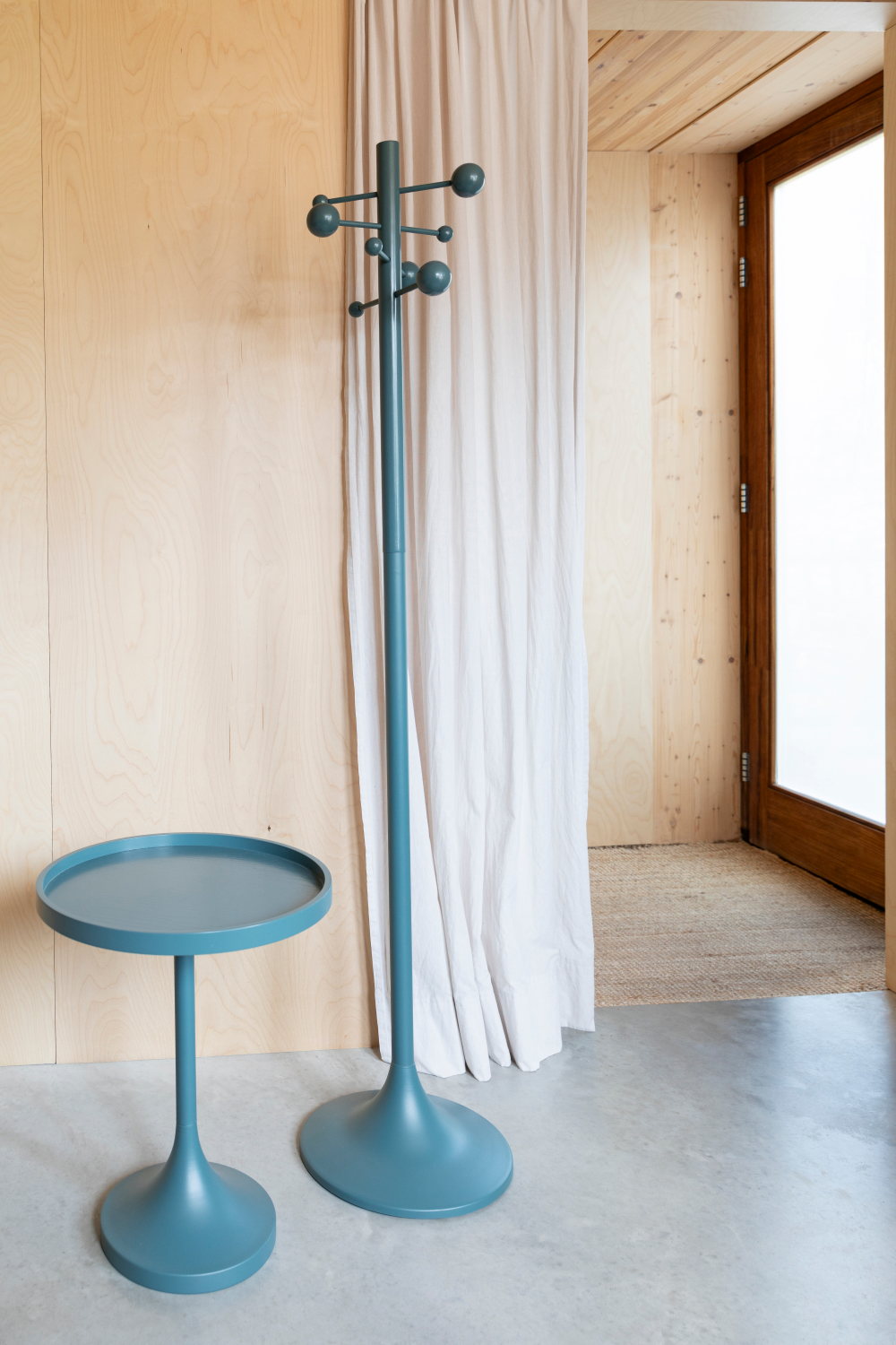 Rubber Wood Coat Rack | Zuiver Jason | Oroa.com