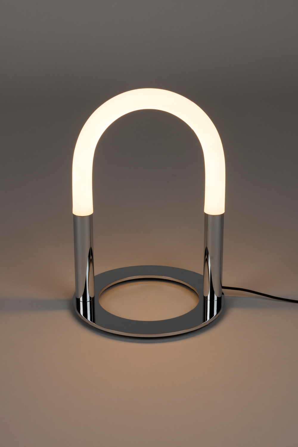 Modern Chrome Table Lamp | Zuiver Arch | Oroa.com