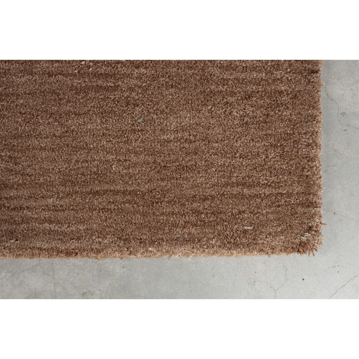 Minimalist Earthy-Toned Carpet 6' x 10' | Oroa.com