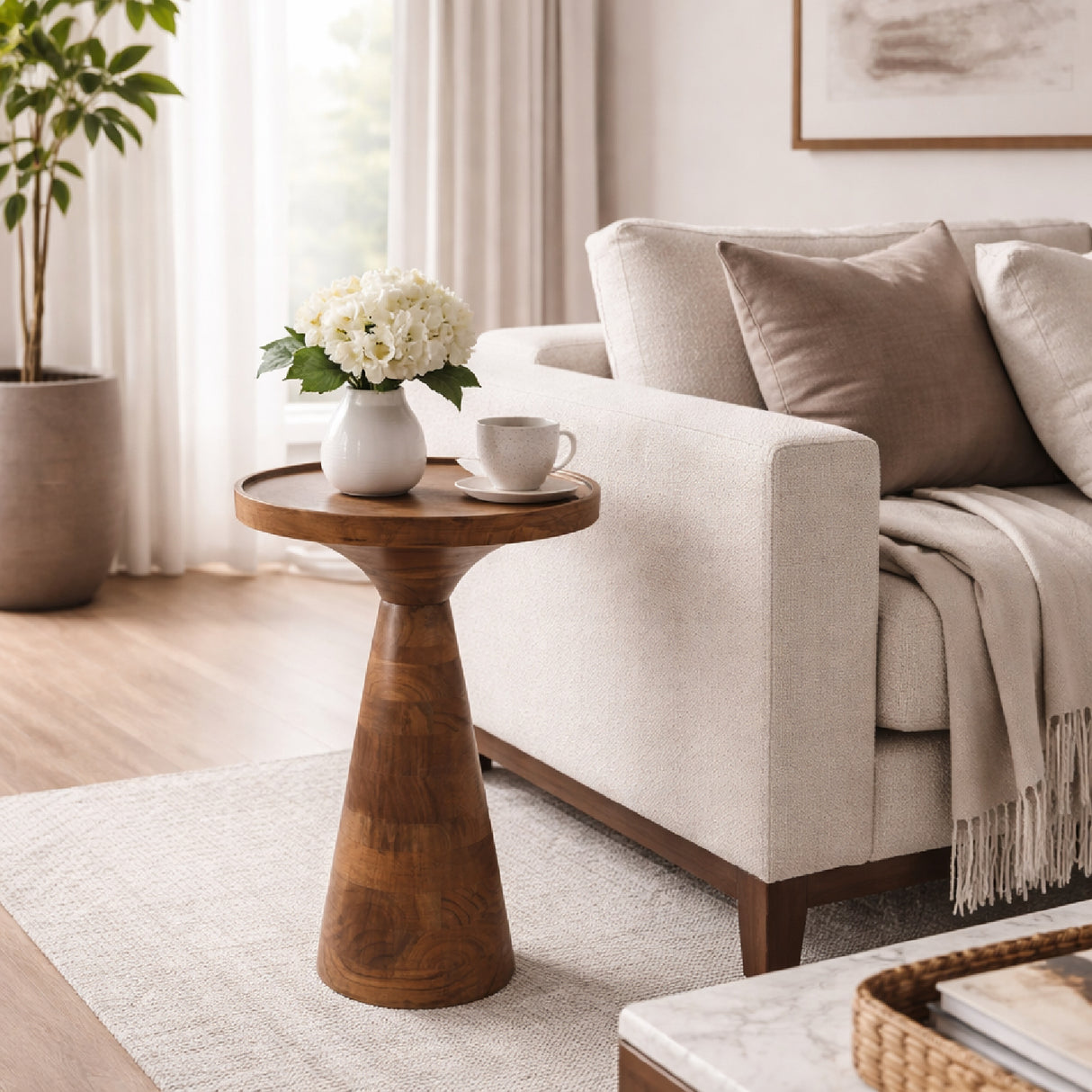 Walnut Round Side Table | Oroa.com