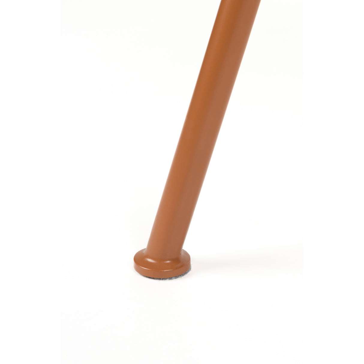 Curved Seat Channeled Lounge Chair | Oroa.com