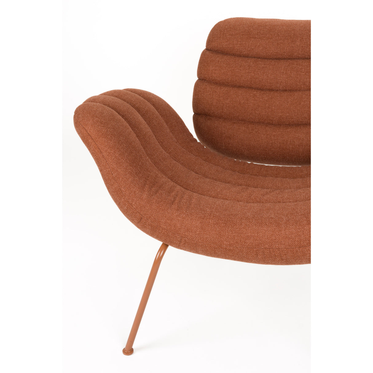 Curved Seat Channeled Lounge Chair | Oroa.com