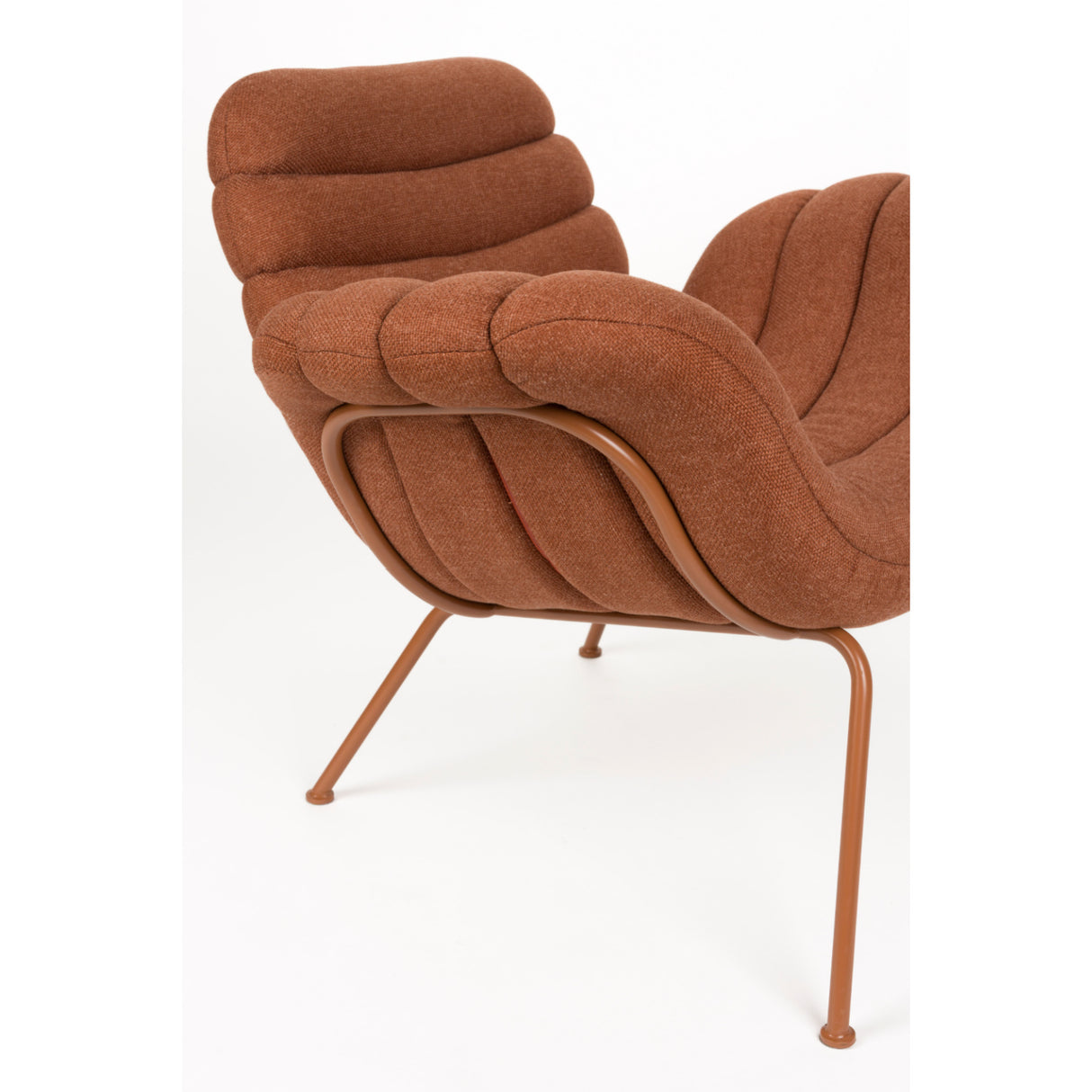 Curved Seat Channeled Lounge Chair | Oroa.com