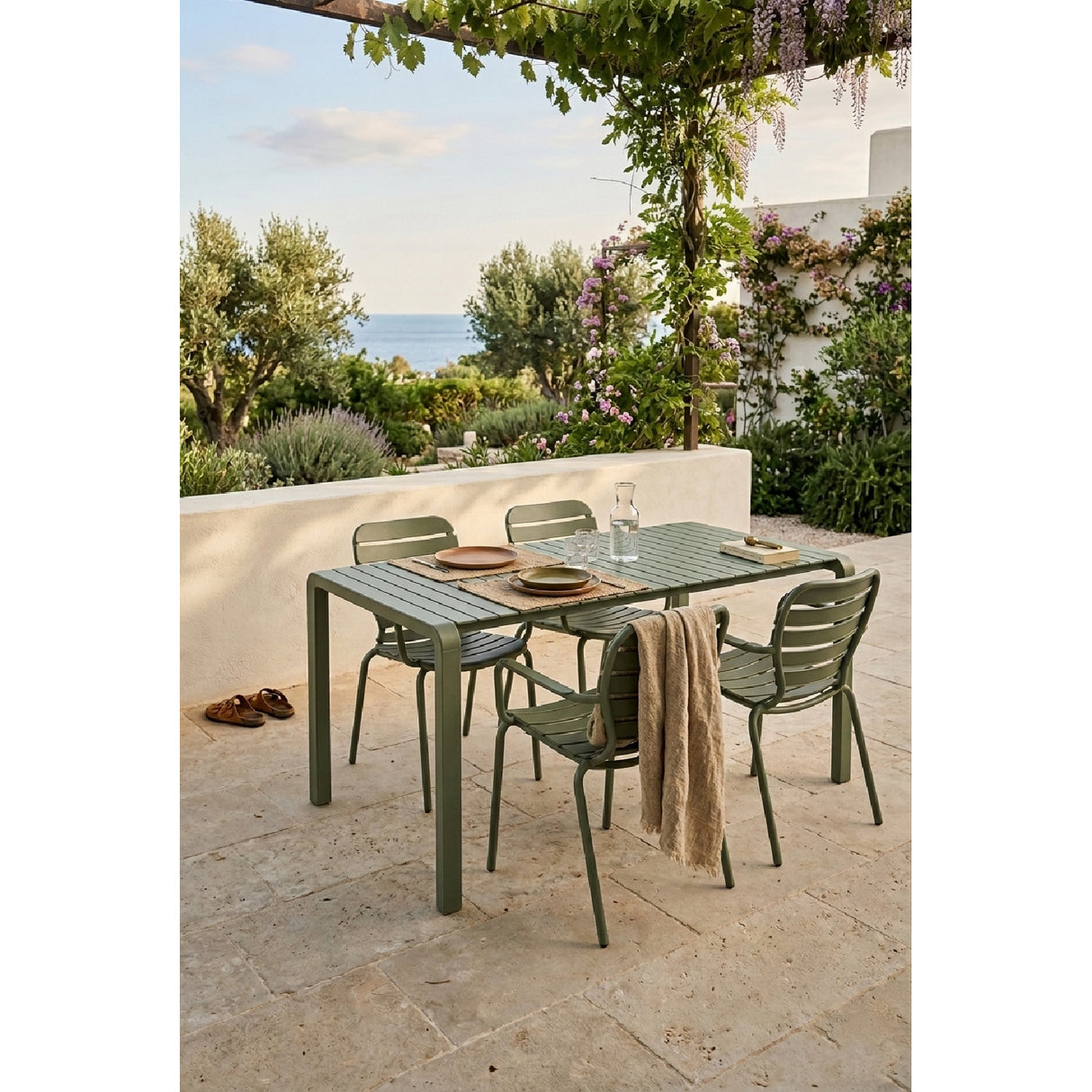 Aluminum Garden Table & Armchair Set (4) | Oroa.com
