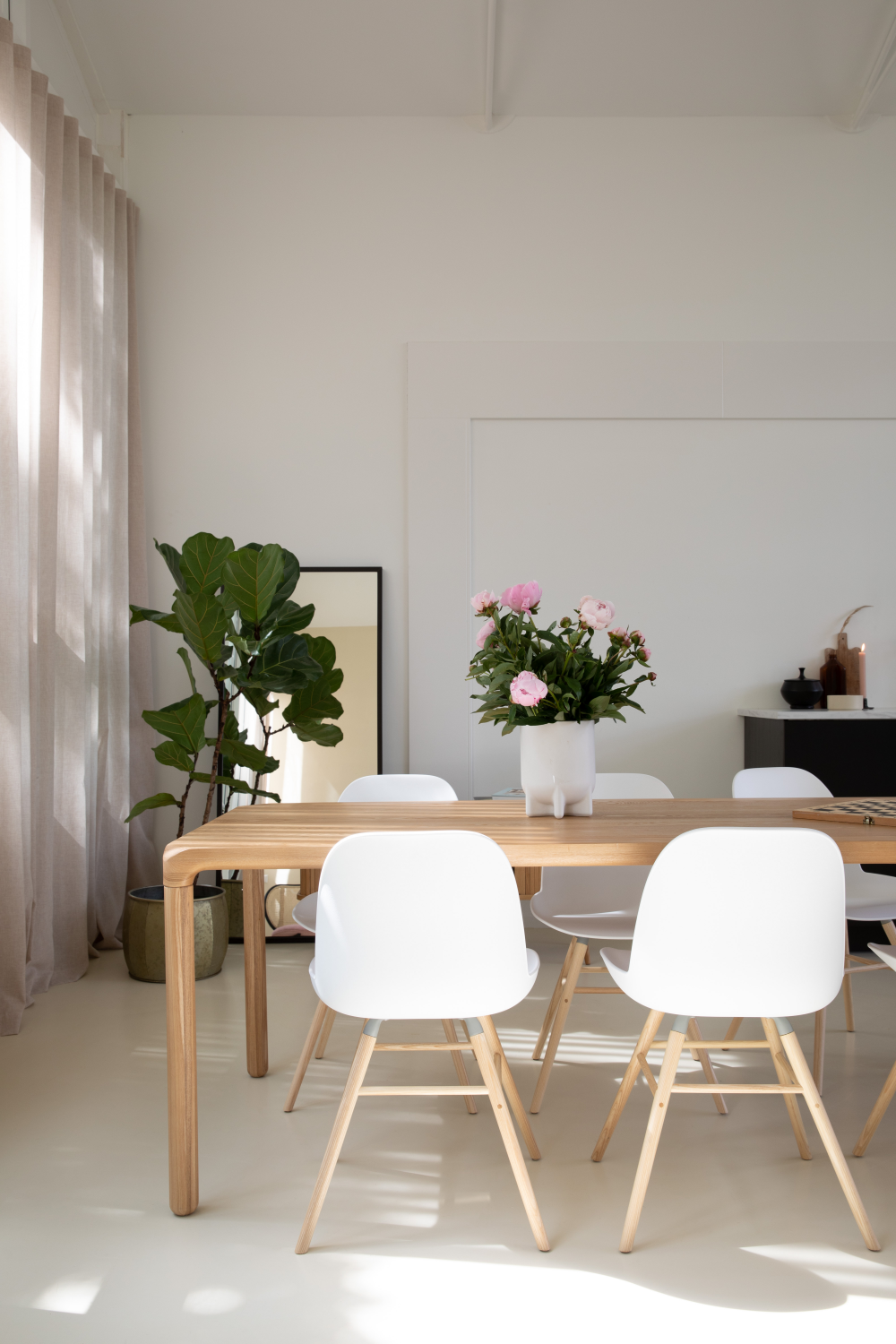 Shell Dining Chairs (2) | Zuiver Albert Kuip | Oroa.com