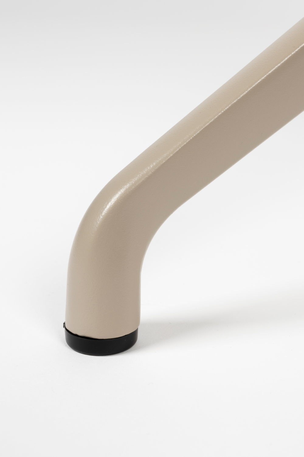 Upholstered Minimalist Swivel Chair (2) | Zuiver | Oroa.com
