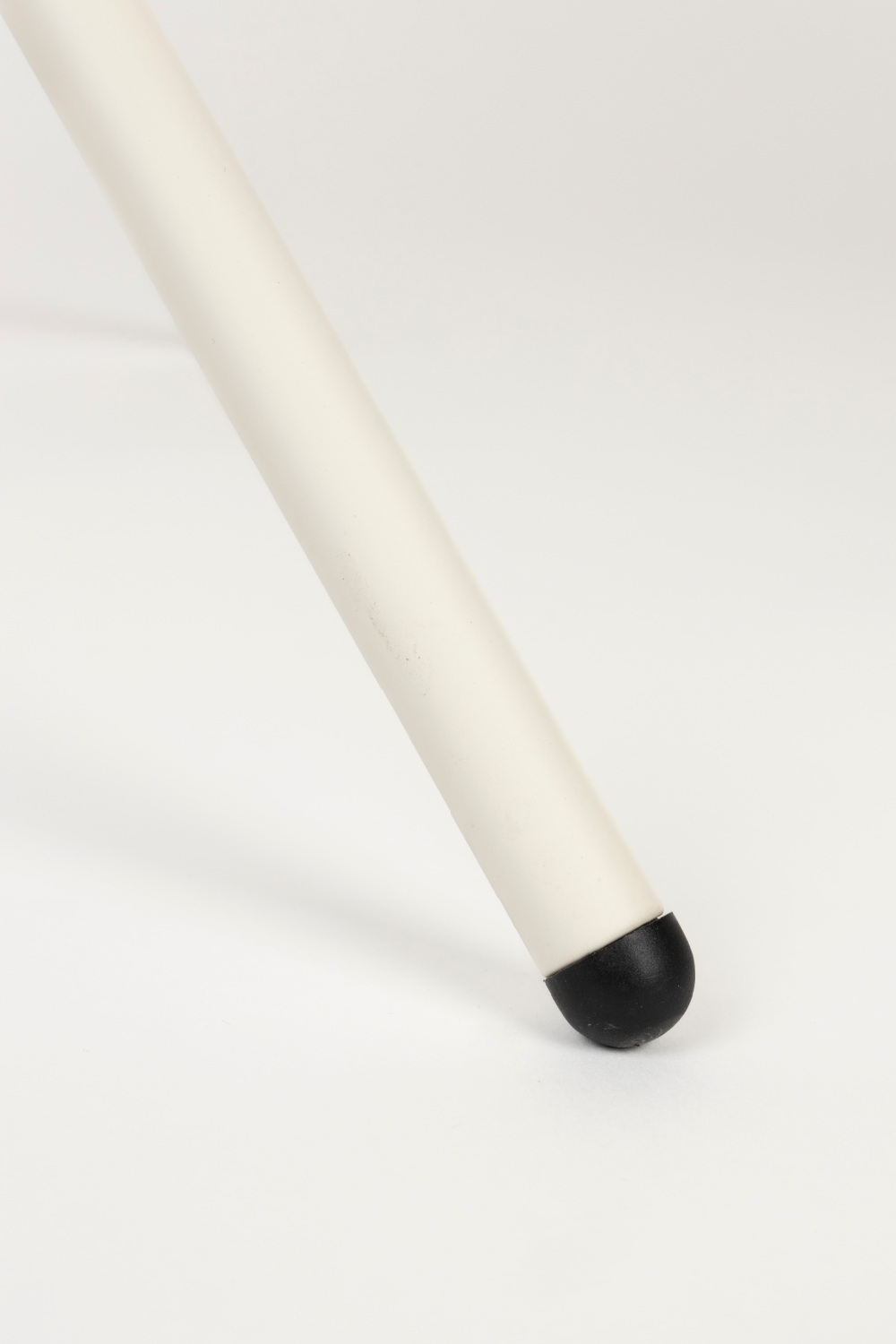 Quadrupod Shell Dining Chairs (2) | Zuiver OMG | OROA.com