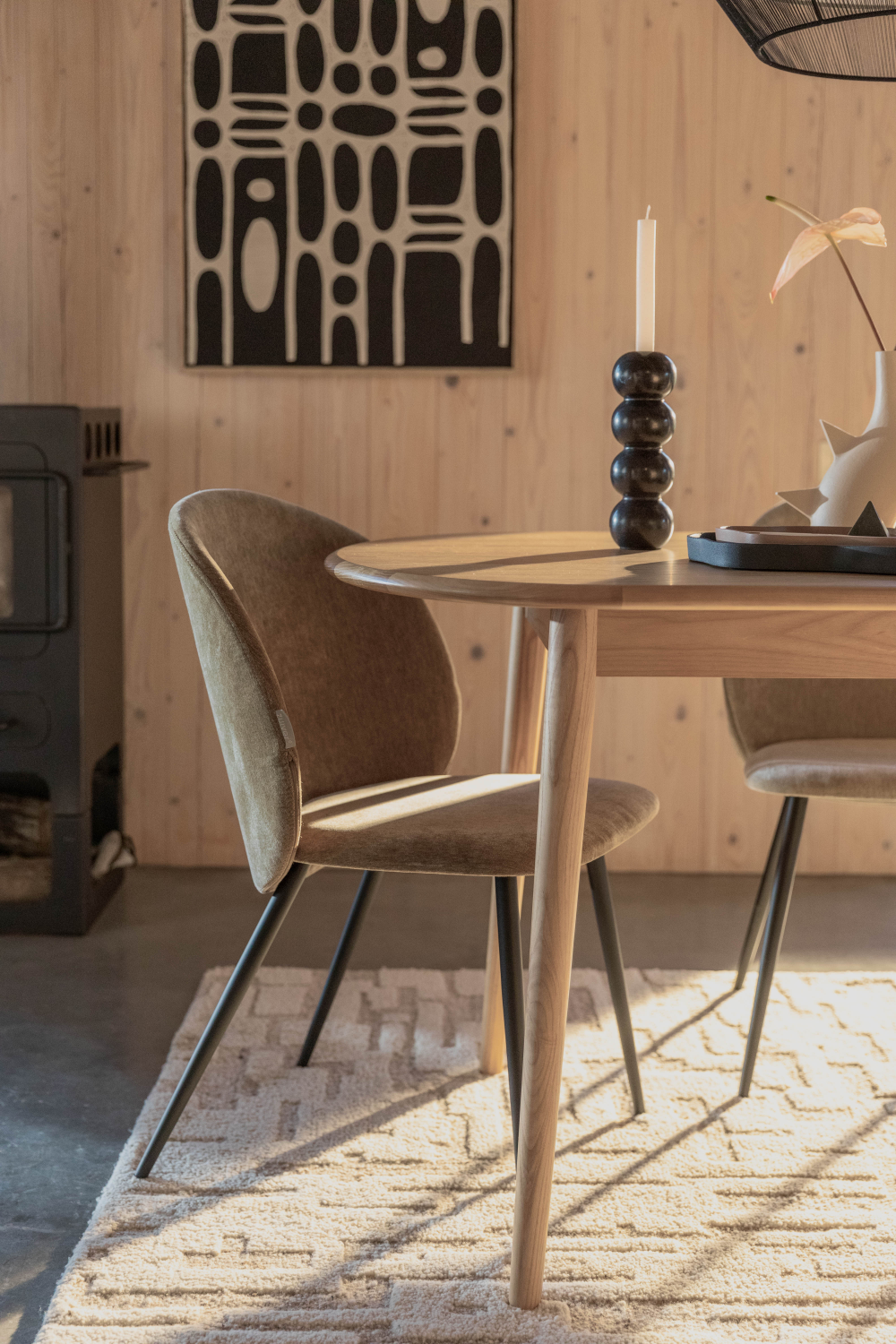Velvet Curved Dining Chairs (2) | Zuiver Cozy | OROA.com