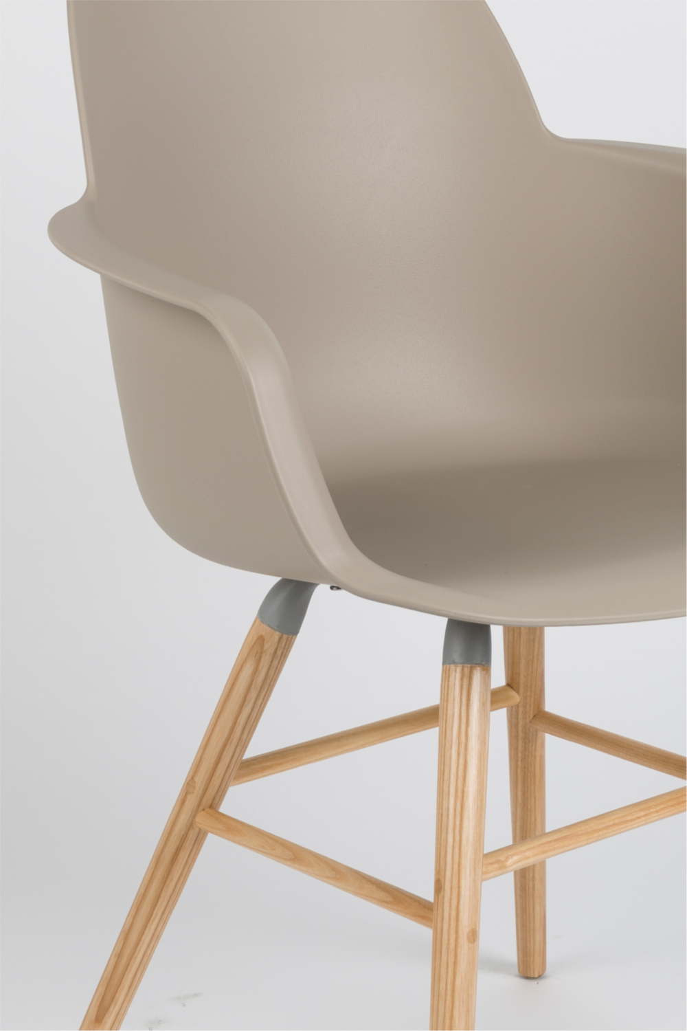 Shell Dining Armchairs (2) | Zuiver Albert Kuip | Oroa.com