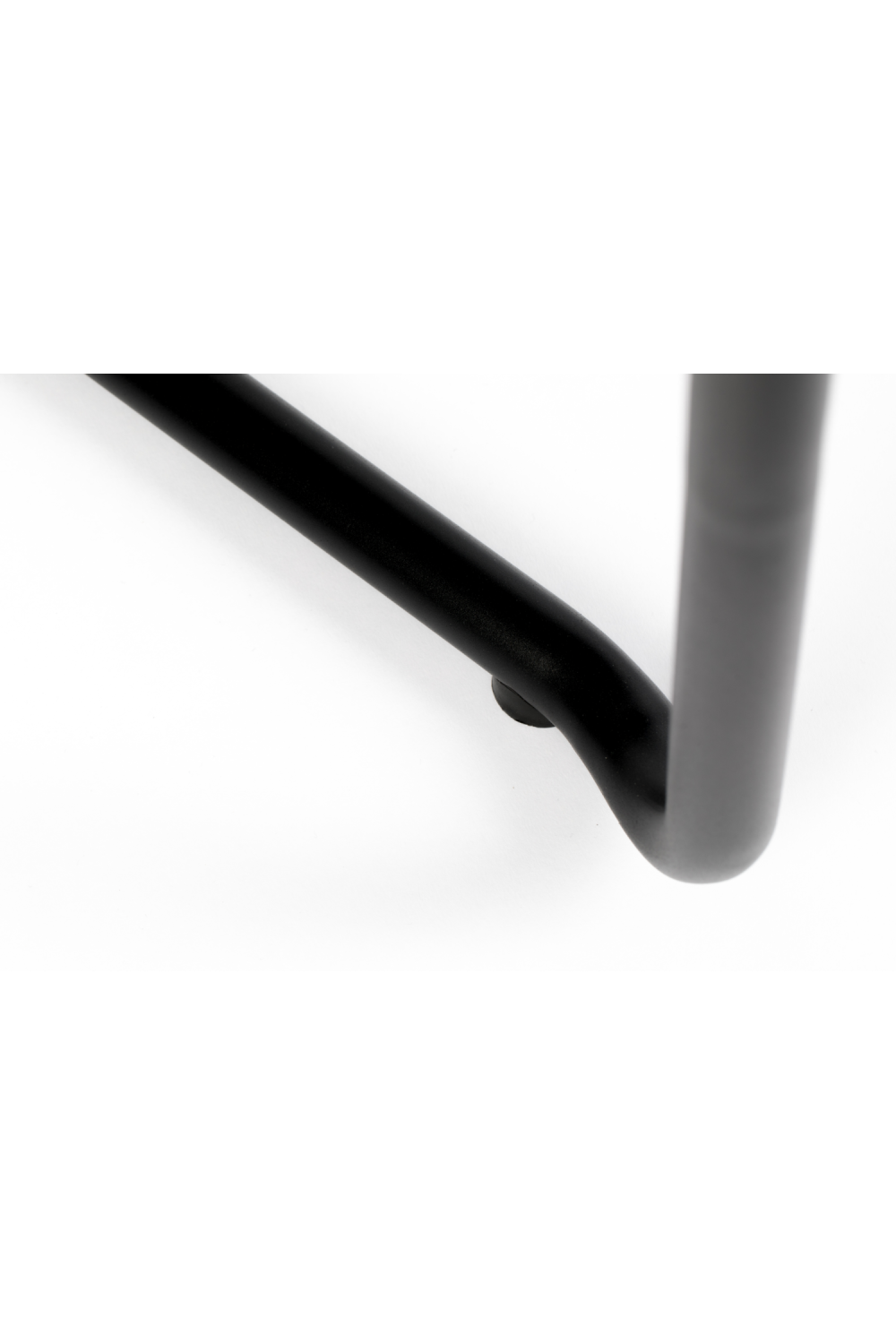 Cantilevered Dining Armchairs (2) | Zuiver Thirsty | Oroa.com