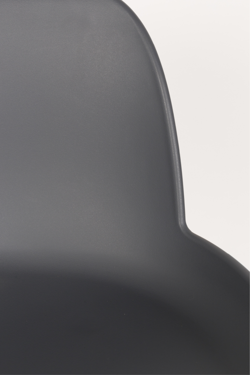 Molded Counter Stools (2) | Zuiver Albert Kuip | OROA.com