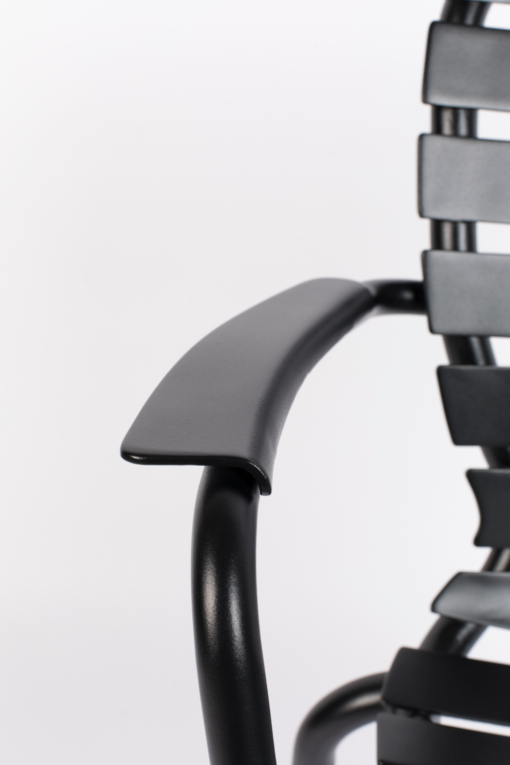 Aluminum Garden Armchairs (2) | Zuiver Vendel | OROA.com