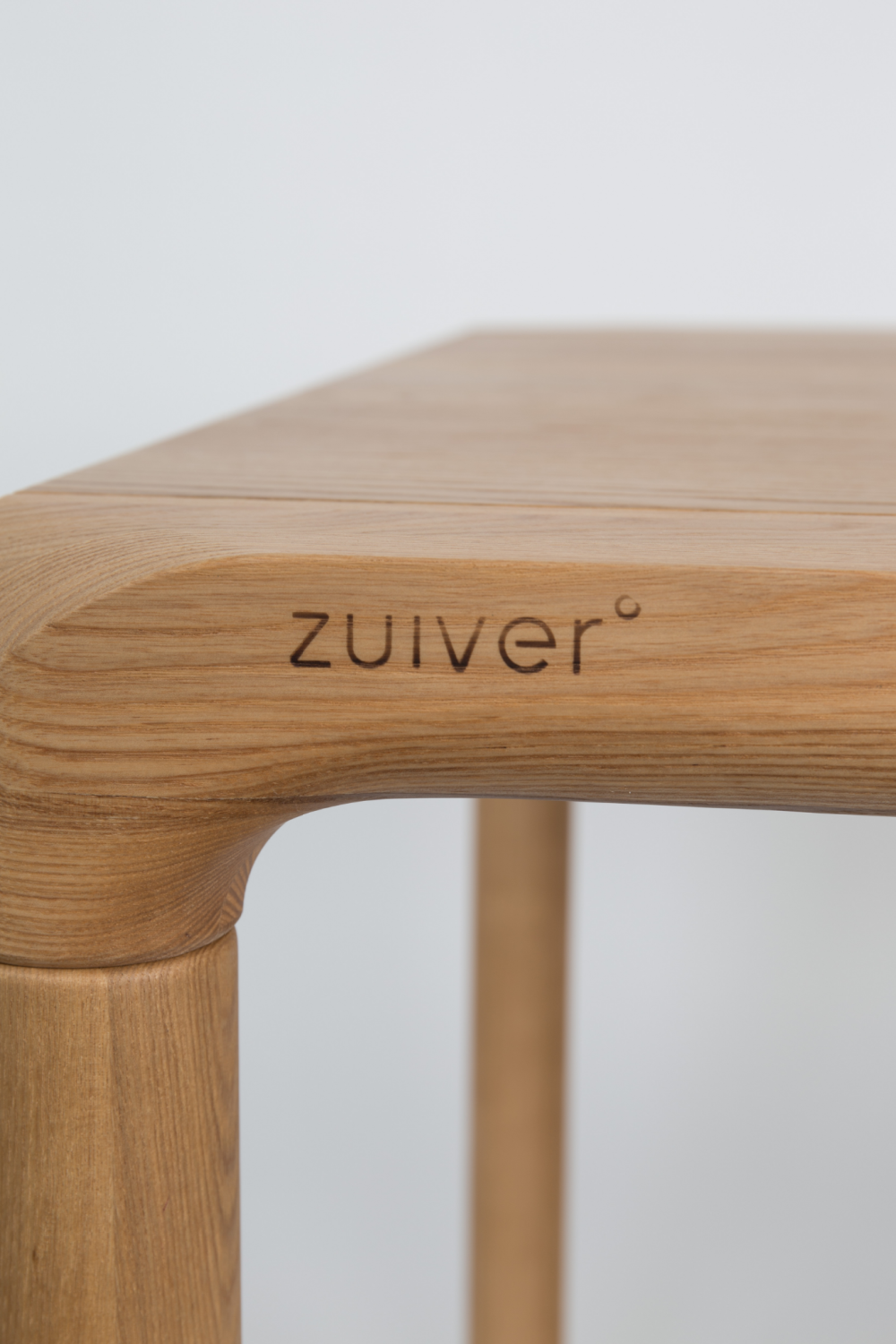 Lacquered Wood Dining Table (L) | Zuiver Storm | OROA.com