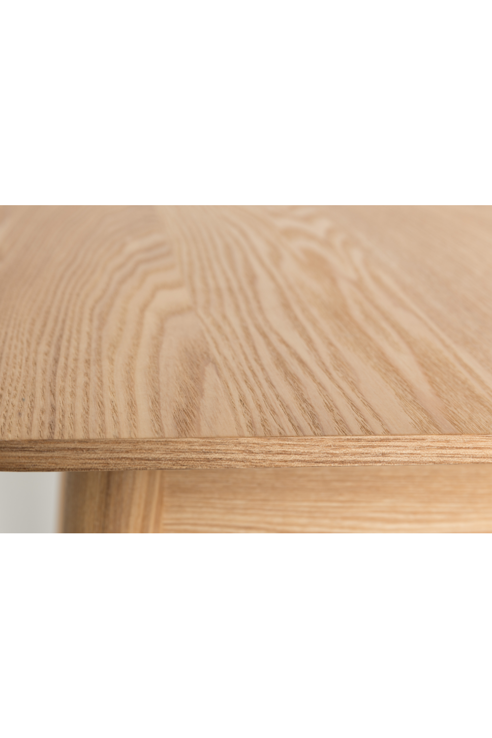 Walnut Extendable Dining Table | Zuiver Glimps | OROA.com