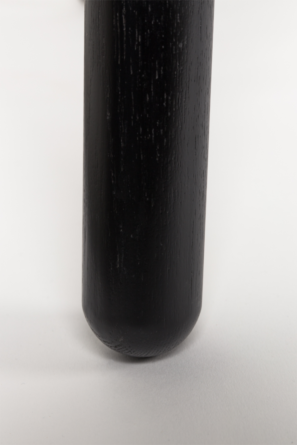 Walnut Extendable Dining Table | Zuiver Glimps | OROA.com