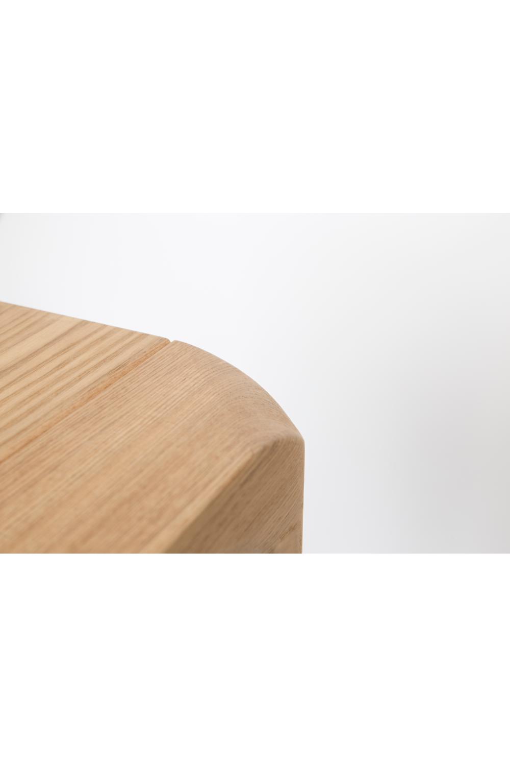 Ash Wood Dining Table | Zuiver Storm | OROA.com