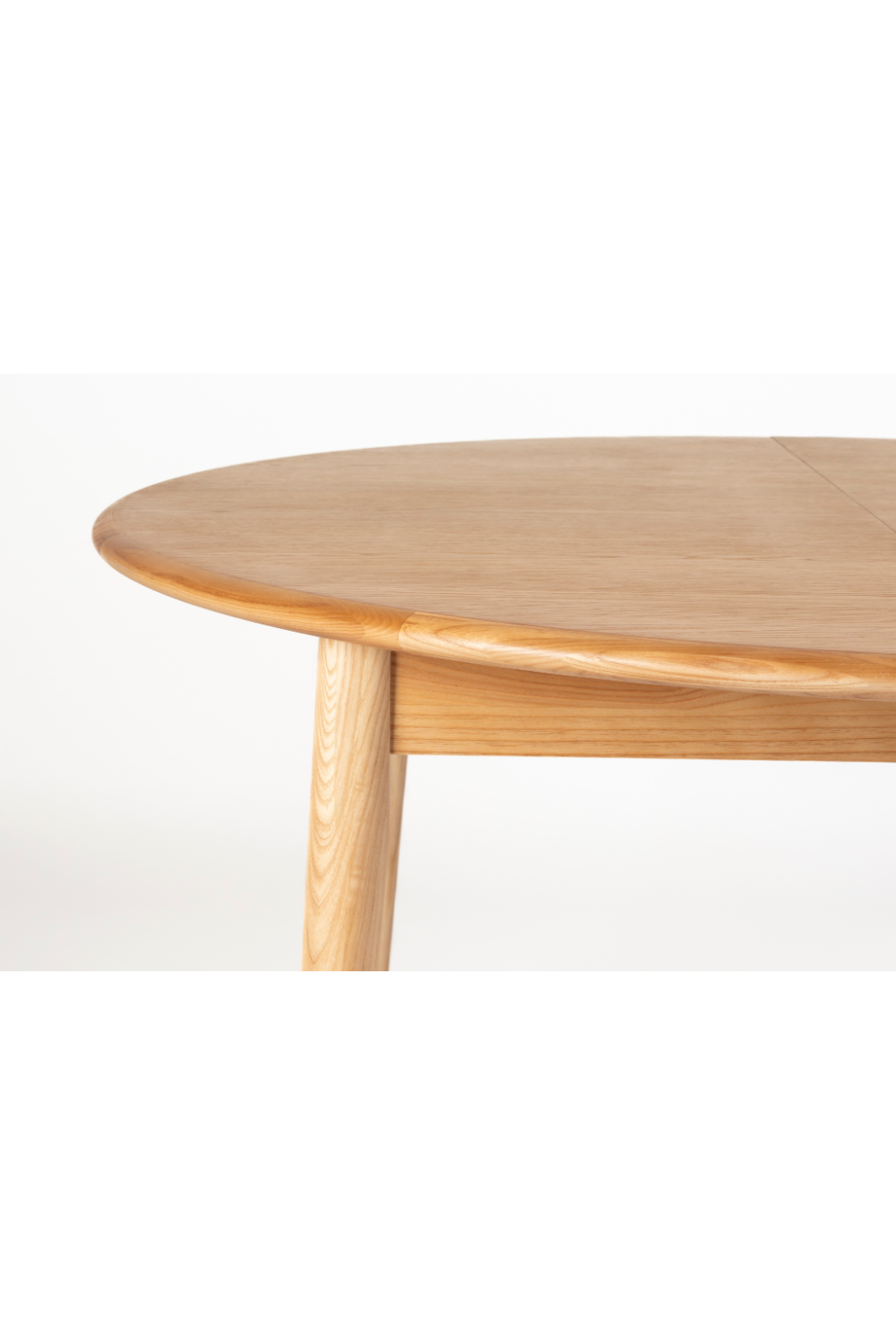 Scandinavian Extendable Dining Table | Zuiver Twist | OROA.com