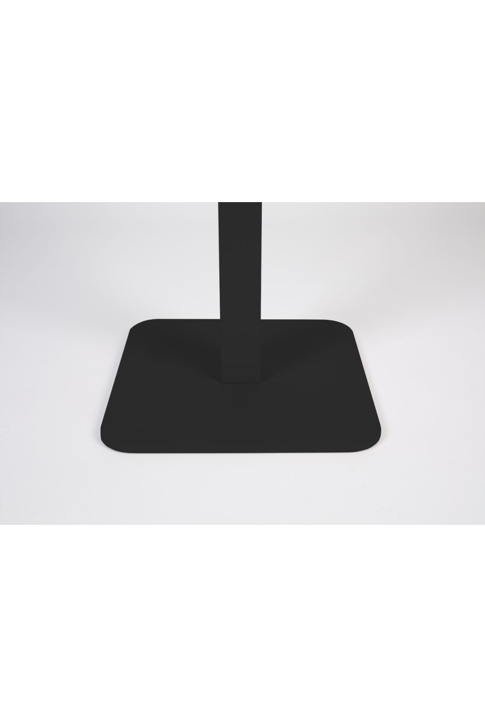 Square Garden Bistro Table | Zuiver Vondel | Oroa.com