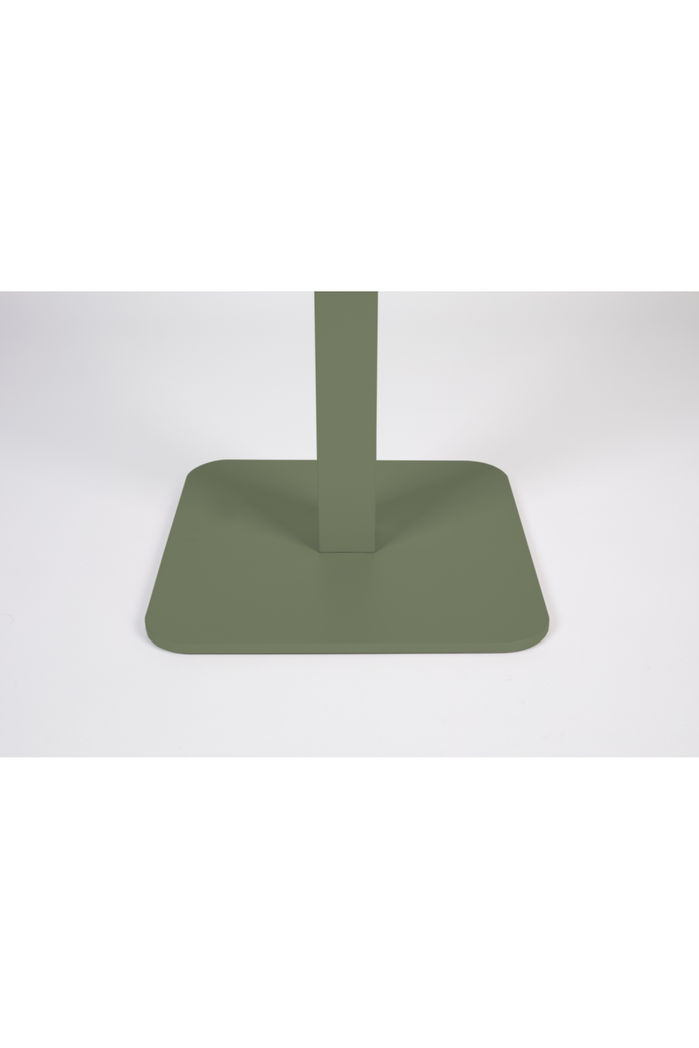 Square Garden Bistro Table | Zuiver Vondel | Oroa.com