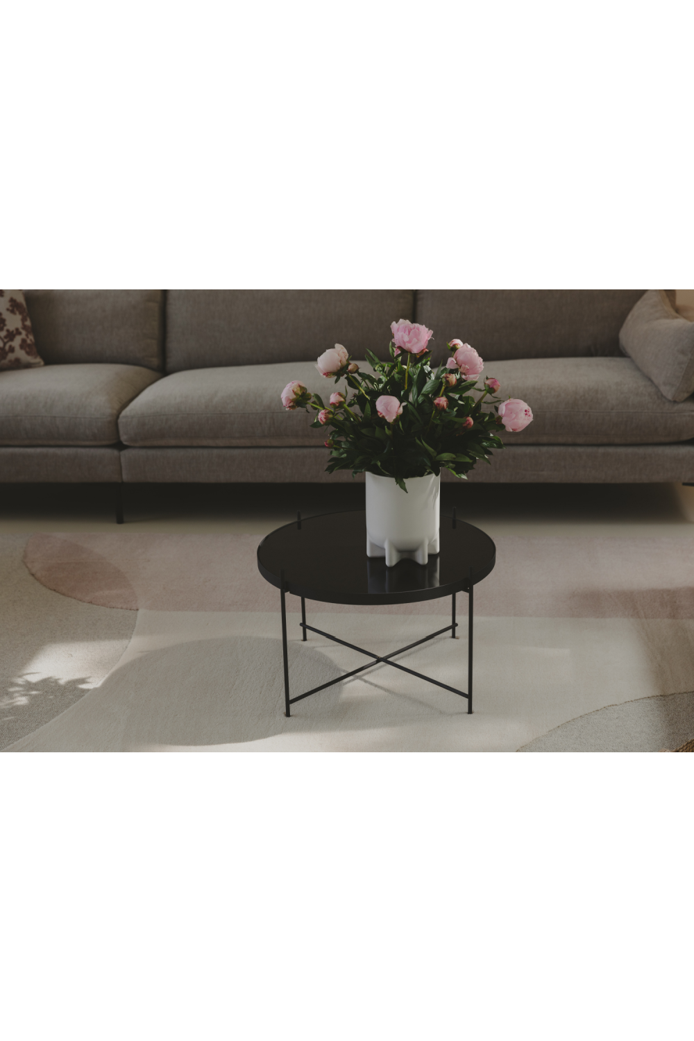 Round Framed Side Table (L) | Zuiver Cupid | OROA.com