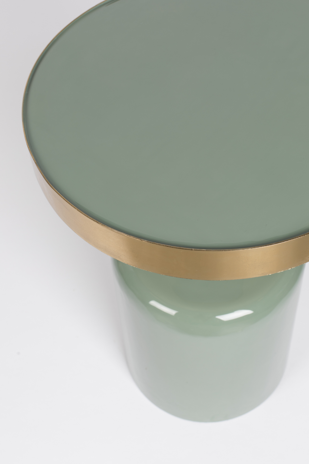 Enameled Metal Side Table | Zuiver Glam | Oroa.com