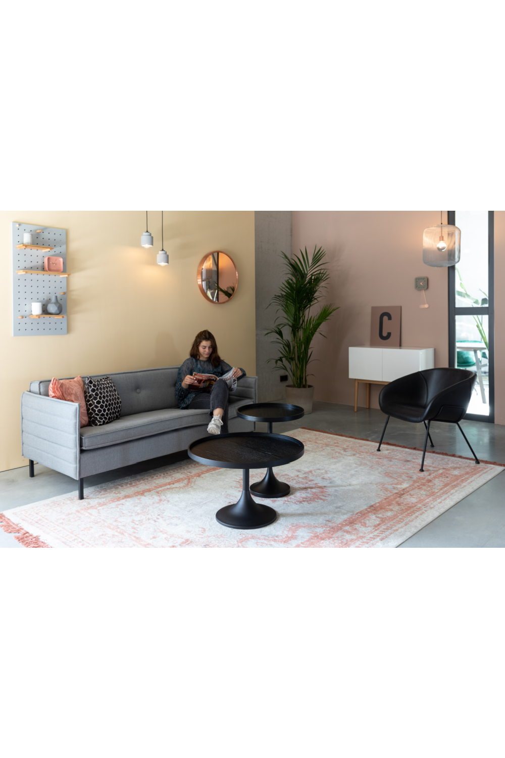 Black Round Coffee Table | Zuiver Jason | OROA.com