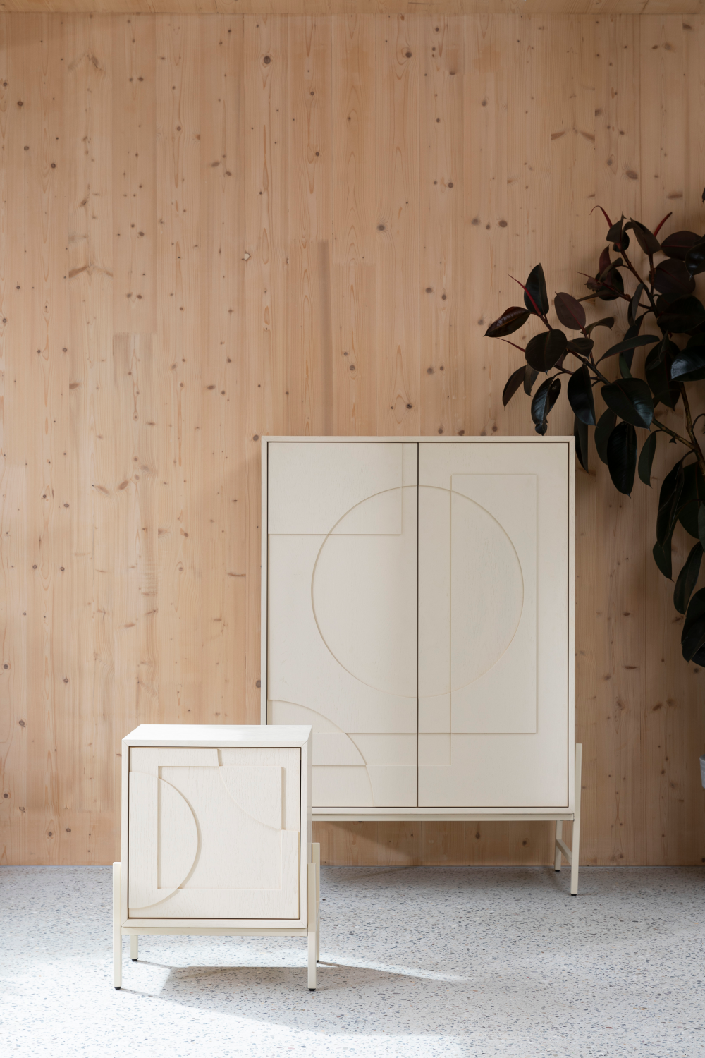 Beige Oak Side Table | Zuiver Faces | OROA.com