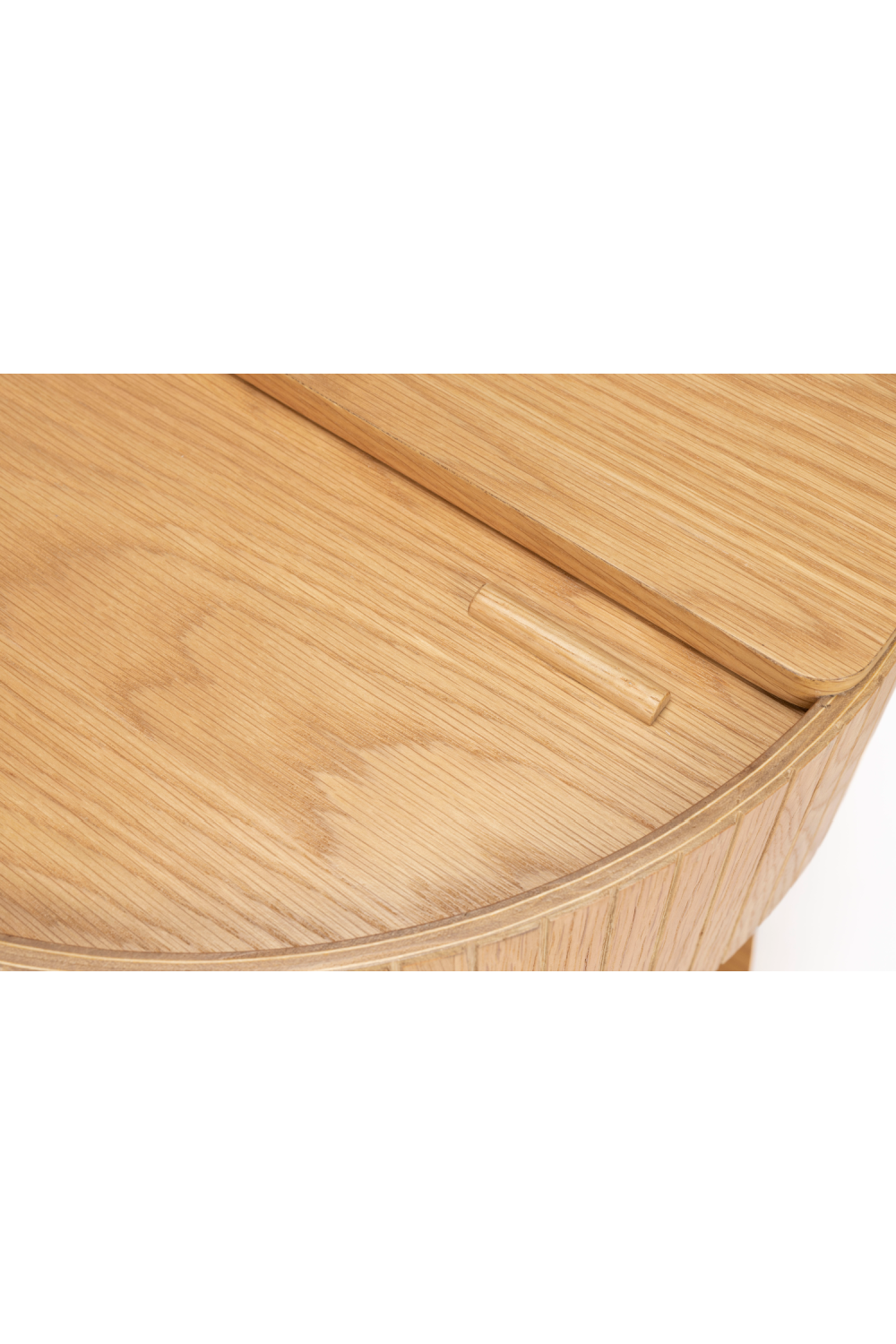 Round Oak Side Table | Zuiver Slides | OROA.com