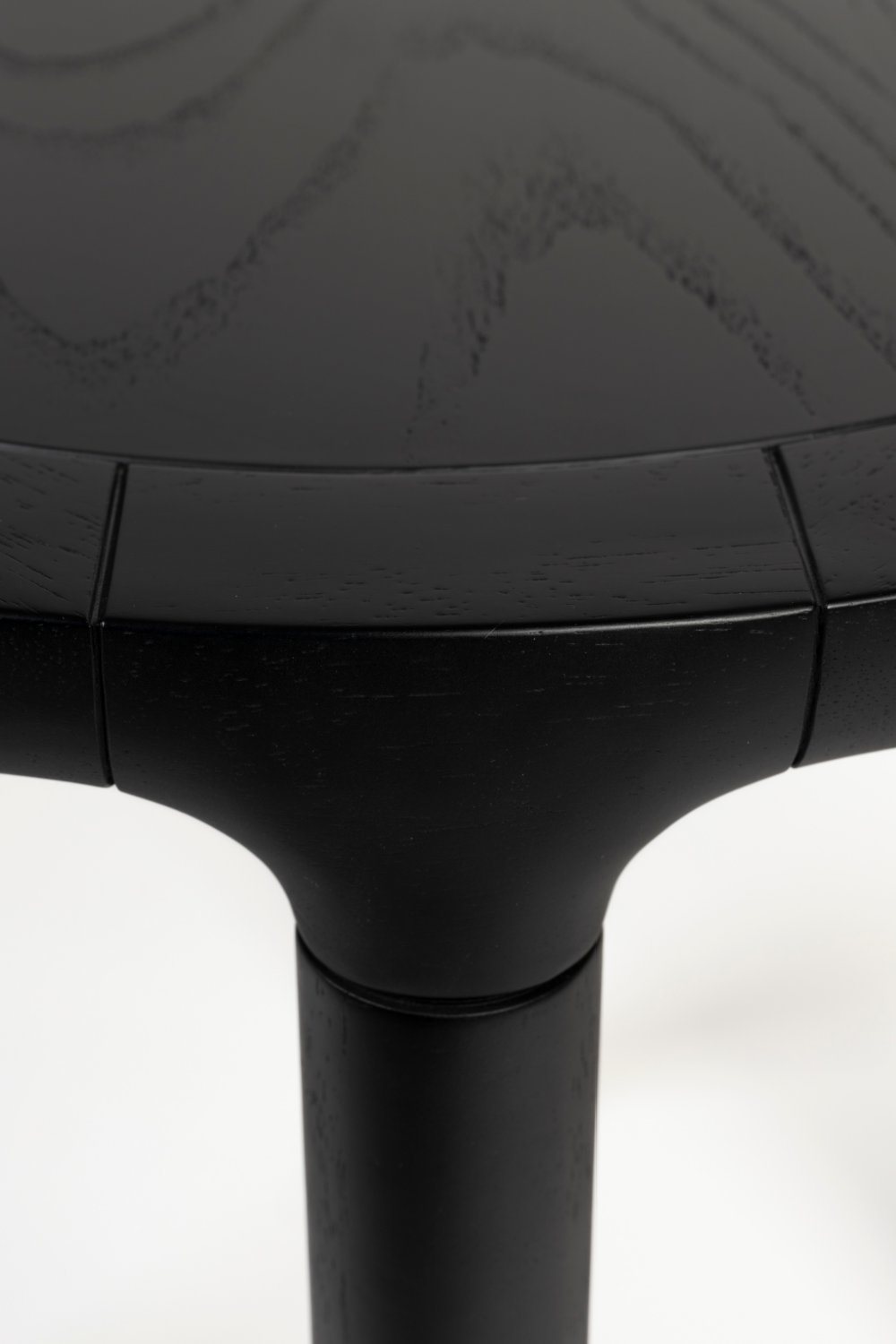 Round Wooden Coffee Table | Zuiver Storm | Oroa.com