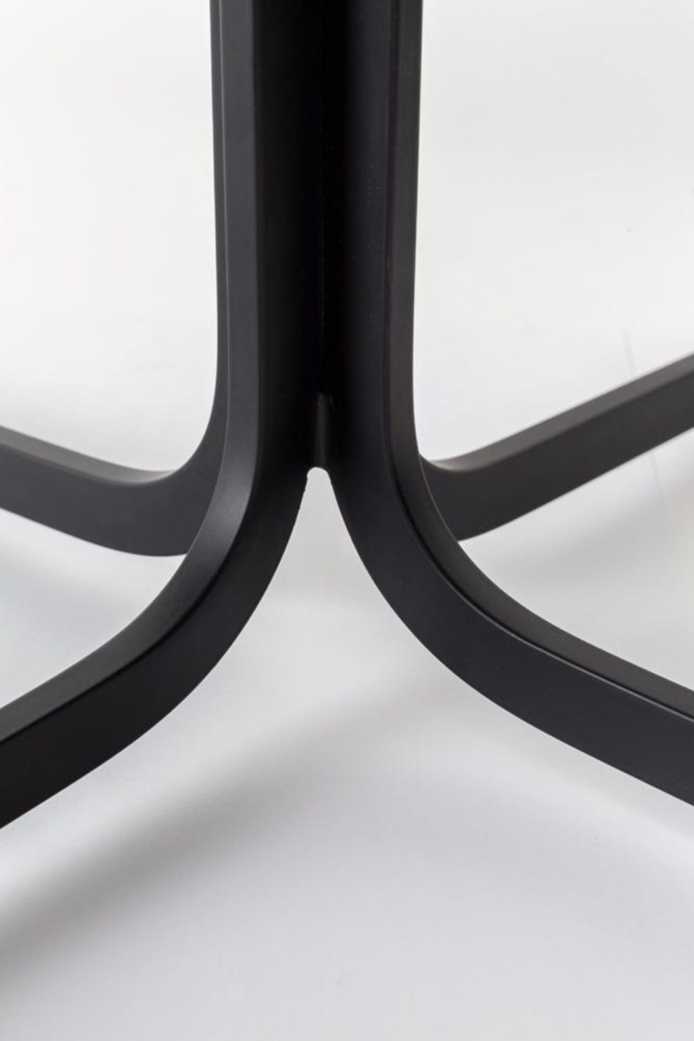 Leather Swivel Lounge Chair | Oroa.com