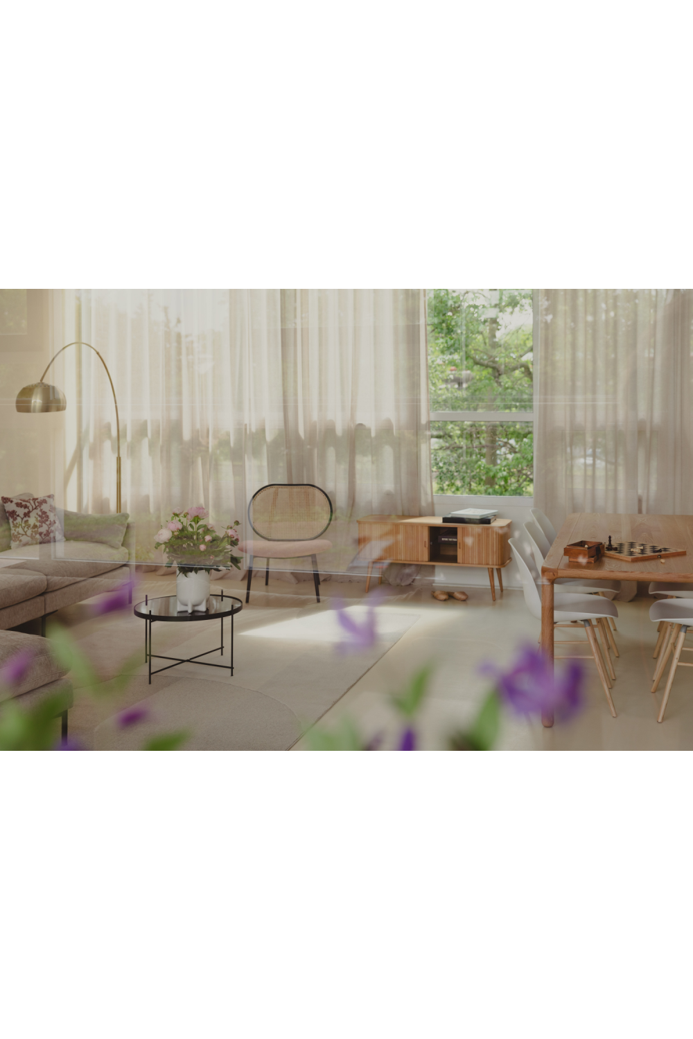 Webbed Back Lounge Chair | Oroa.com