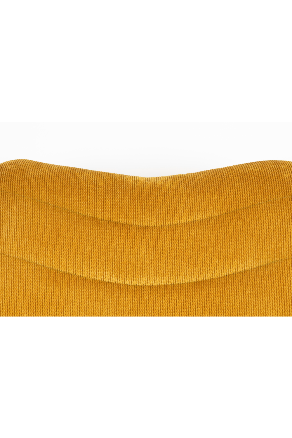 Upholstered Pedestal Lounge Chair | Zuiver Bubba | OROA.com