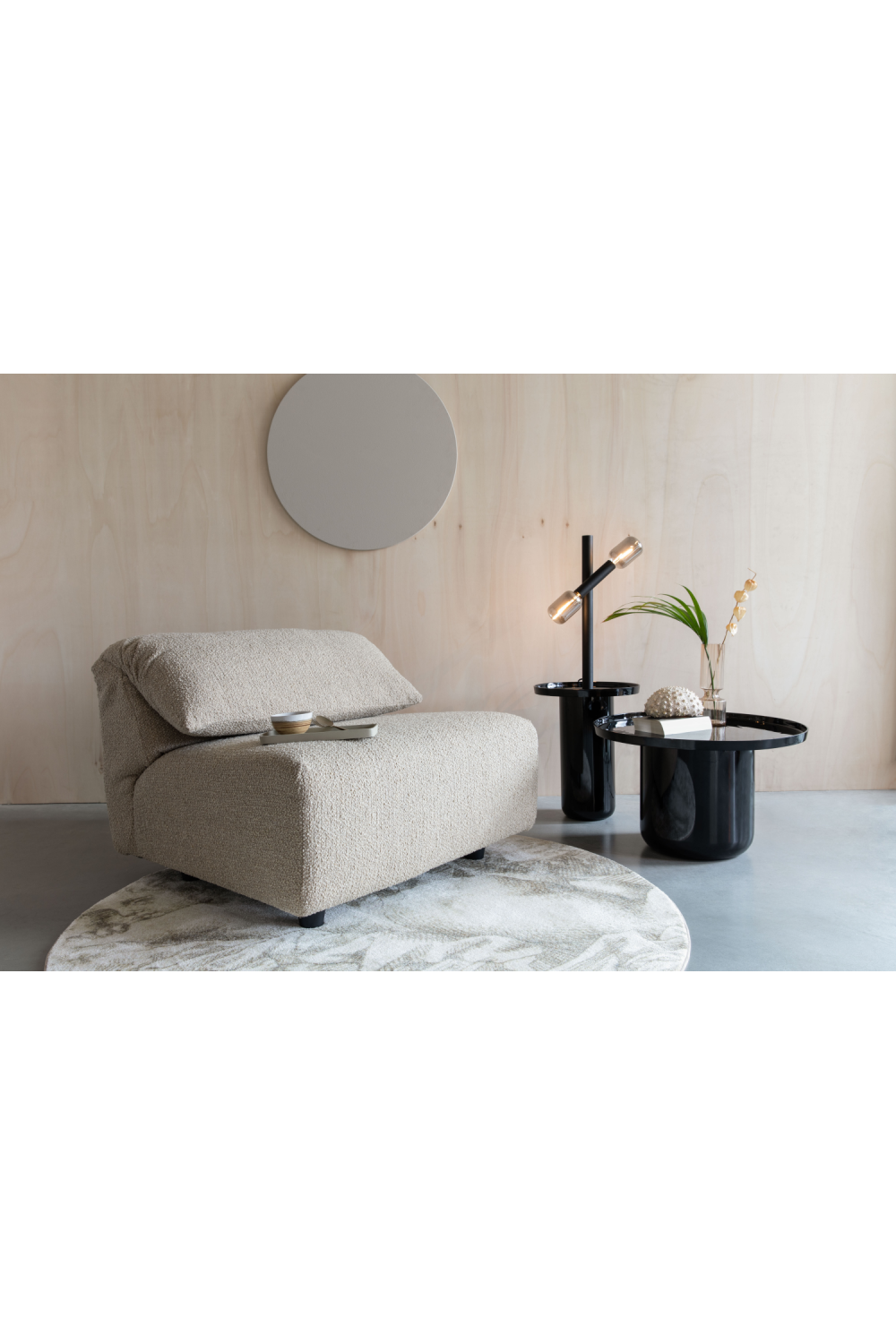 Modern Minimalist Love Seat | Oroa.com