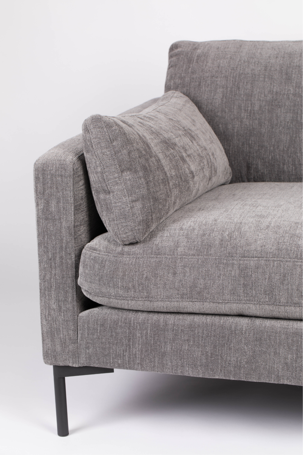 Upholstered 4-5 Seater Sofa | Zuiver Summer | Oroa.com