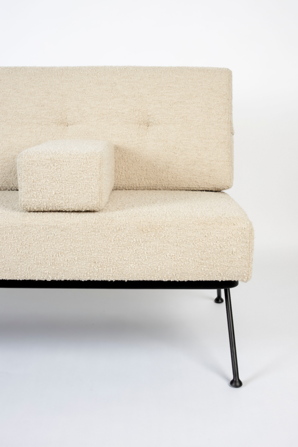 Beige Minimalist Sofa | Zuiver Bowie | OROA.com