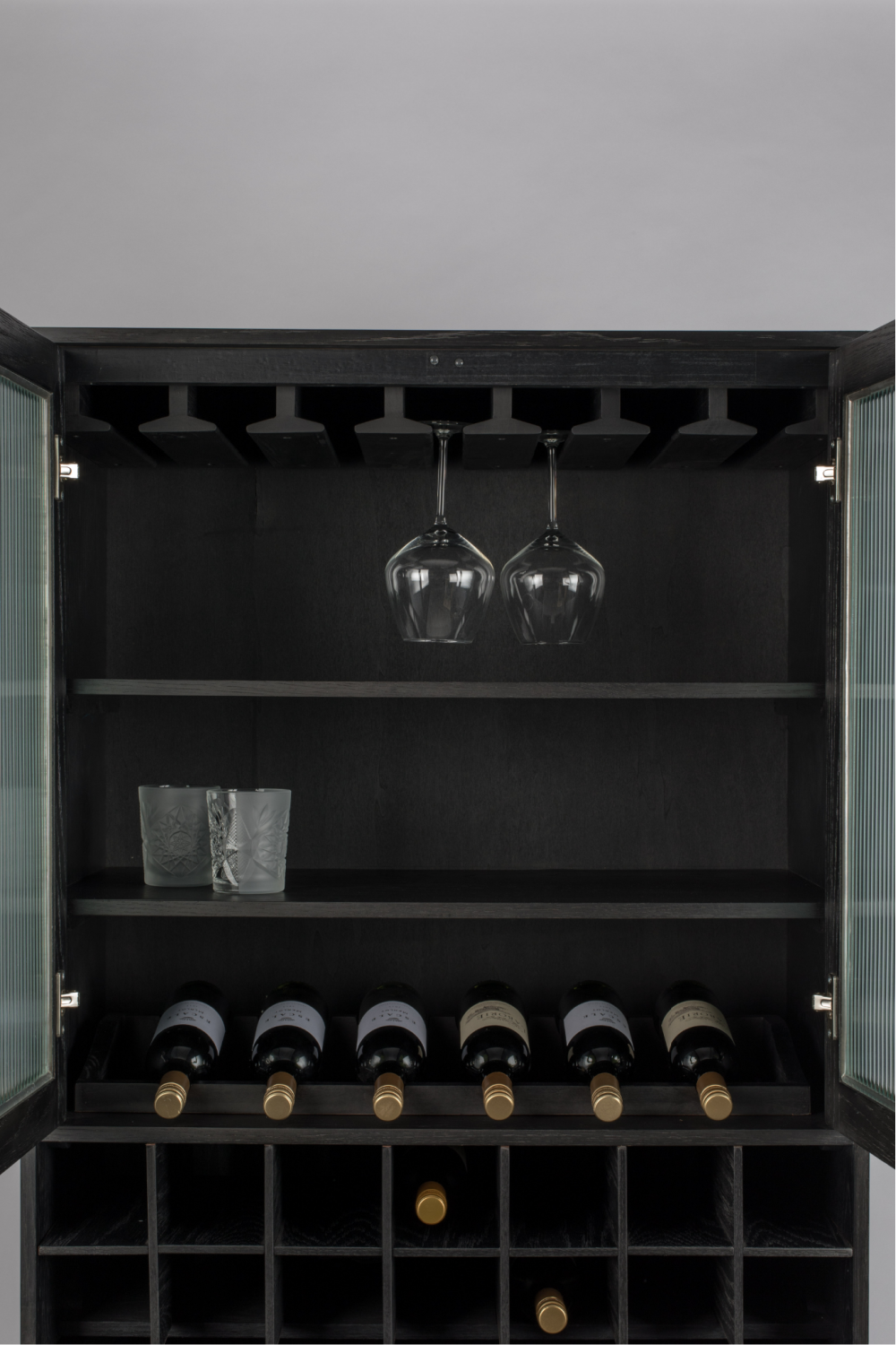 Black Oak Wine Cabinet | Zuiver Travis | OROA.com