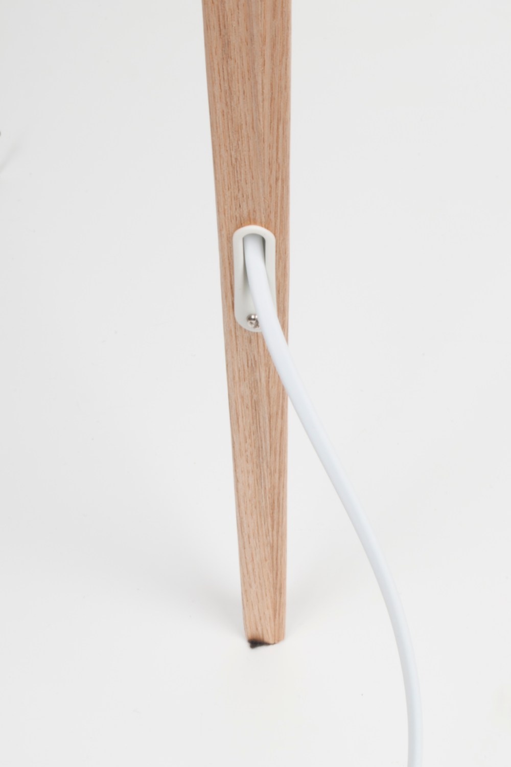 Wooden Leg Floor Lamp | Oroa.com