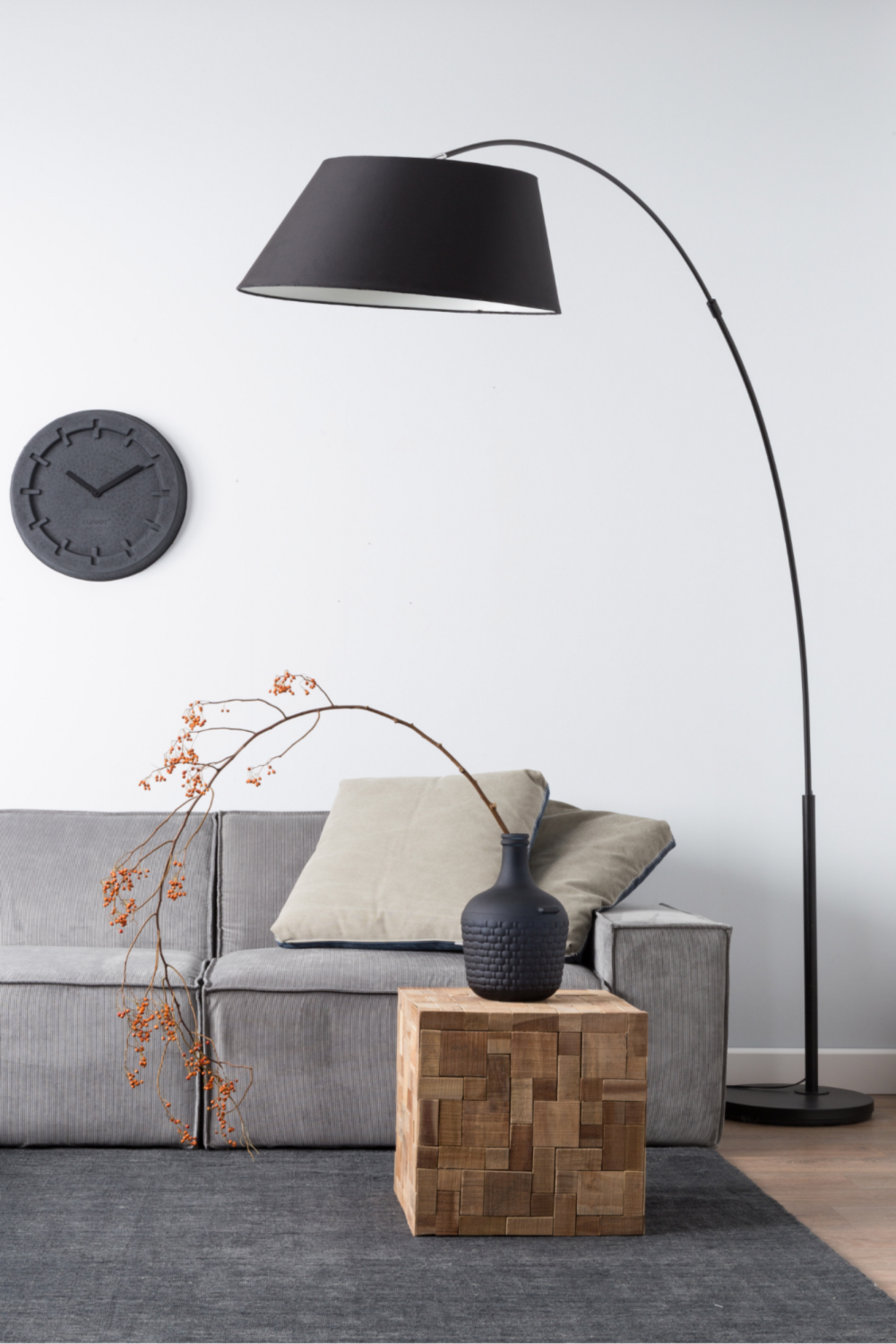 Asymmetrical Shade Floor Lamp | Zuiver Arc | Oroa.com