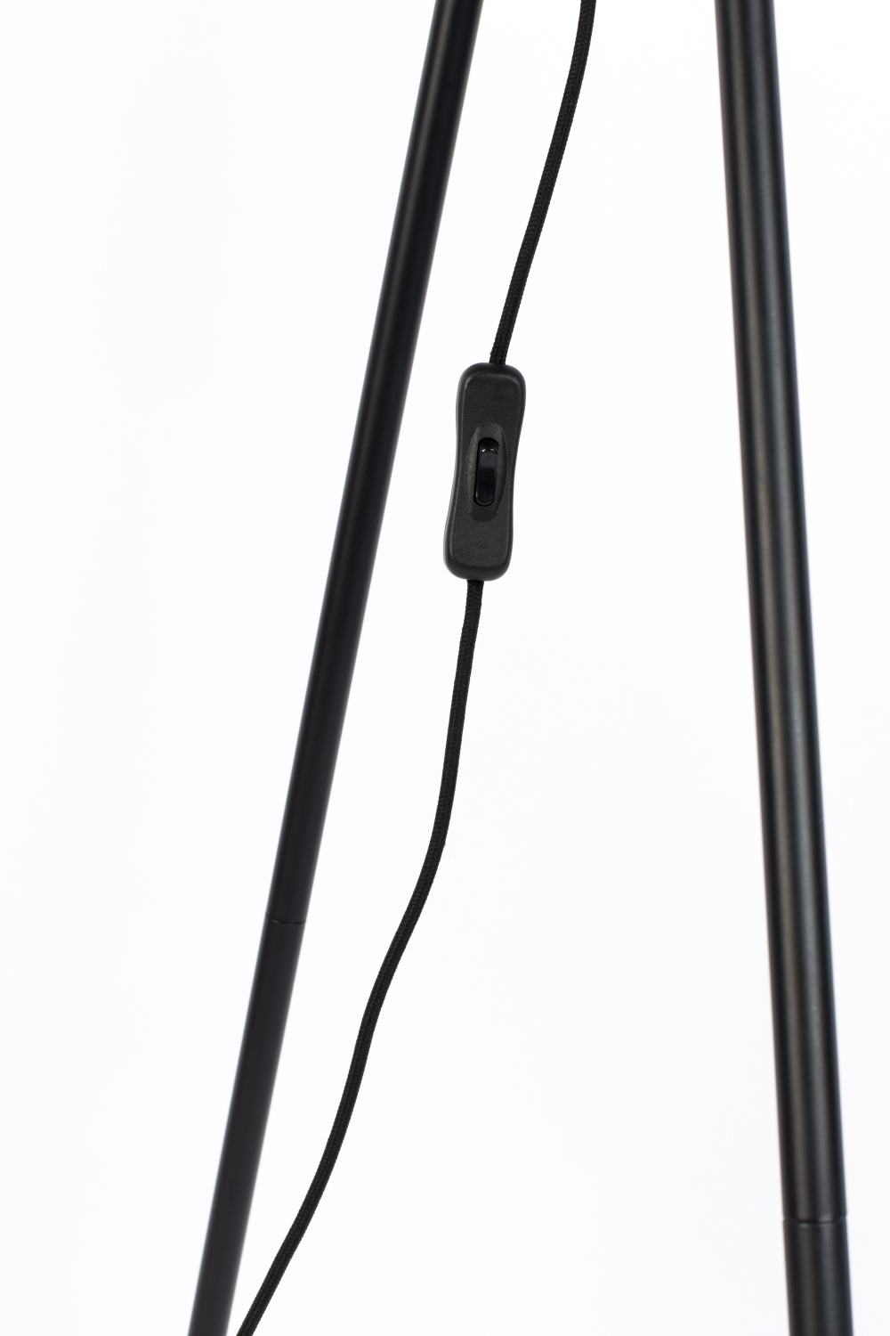 Round Rattan Tripod Floor Lamp | Zuiver Sien | OROA.com