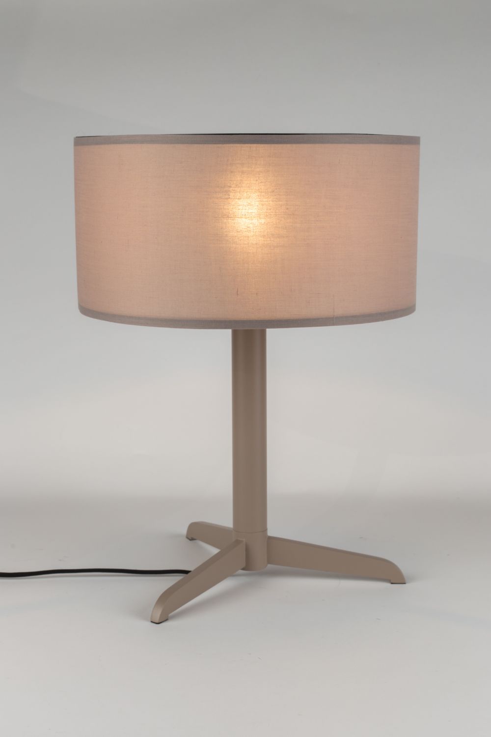 Taupe Table Lamp | Zuiver Shelby | OROA.com