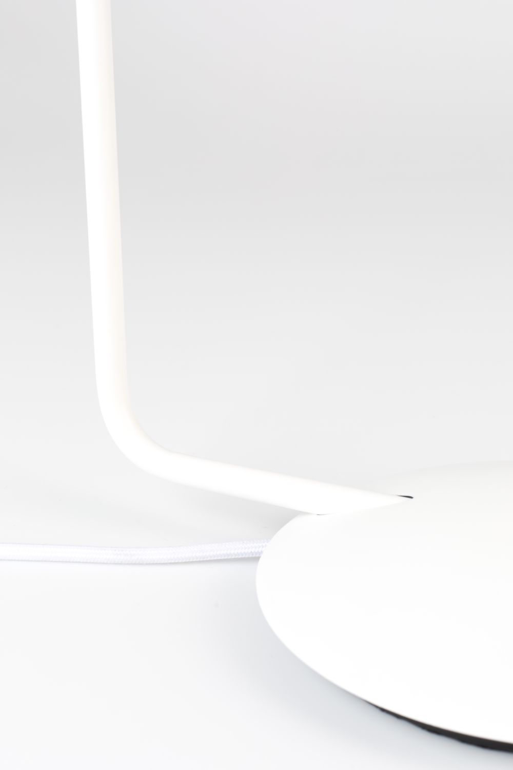 White Desk Lamp | Zuiver Pixie | OROA.com