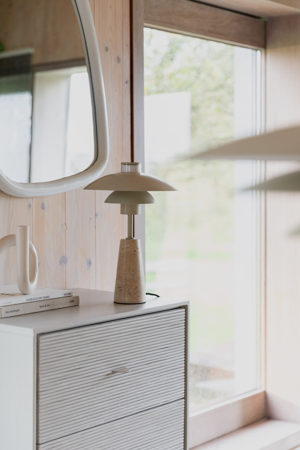 Beige Metal Table Lamp | Zuiver Cole | OROA.com